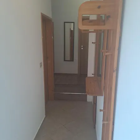 Elda * Poreč