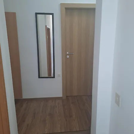 Elda * Poreč