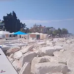Elda Lägenhet Poreč