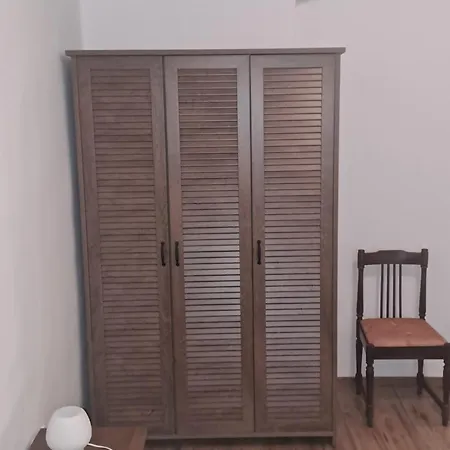 Elda Apartment *