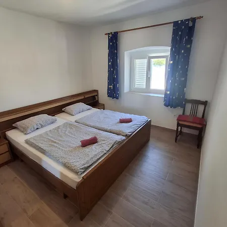 Apartment Elda *